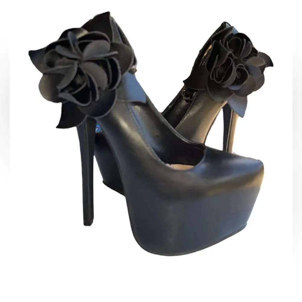 MADISON BY SHOEDAZZLE. High Heel Flower Platform ankle strap Black Size 7